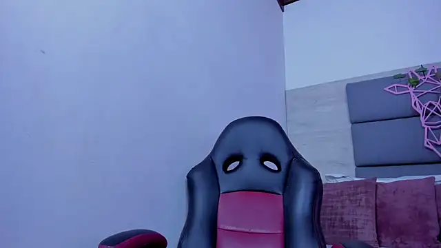 AshleyHill2 online show from 10/24/25, 03:49