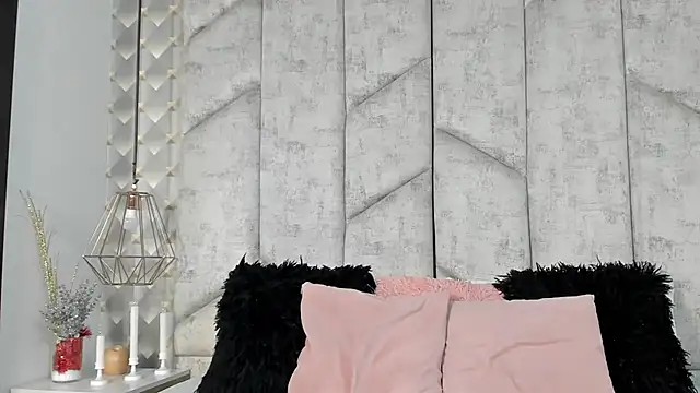 AshleyHill2 online show from 12/22/25, 03:28