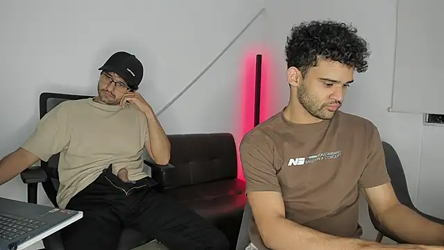 andrewChris  online show from 10/09/25, 01:39