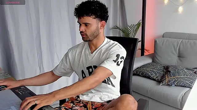 andrewChris  online show from 02/26/25, 02:05