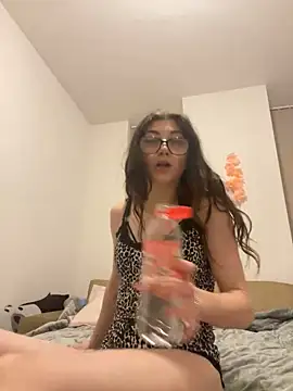 Snapshot of badlills201 chatting on 02/20/25, 05:20 badlills201 online show from 02/20/25, 05:20