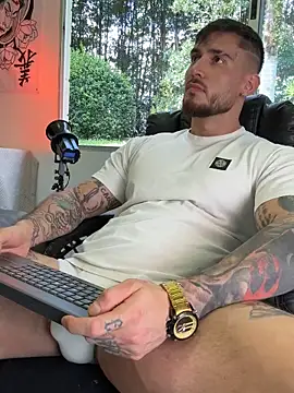 DimitriSullivan  online show from 11/11/25, 06:14