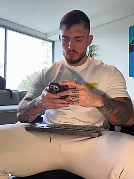 DimitriSullivan  online show from 04/13/26, 01:26