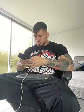 DimitriSullivan  online show from 02/03/26, 01:05