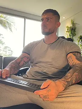 DimitriSullivan  online show from 04/10/26, 01:29