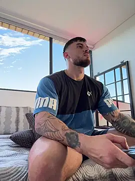 DimitriSullivan  online show from 11/26/25, 06:30