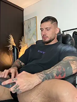 DimitriSullivan  online show from 06/17/26, 03:50