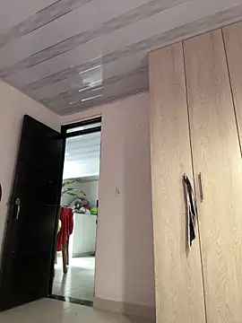 Lady Rey online show from 11/04/25, 07:28