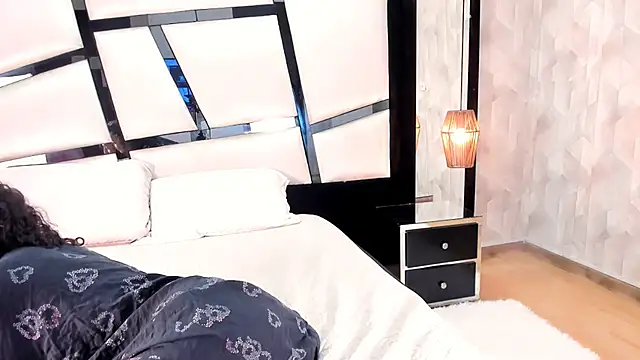 AriannaRussell  online show from 01/10/26, 02:45