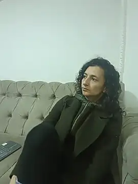 Snapshot of AriannaRussell_ chatting on 06/22/26, 12:35 AriannaRussell online show from 06/22/26, 12:35