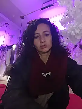 Snapshot of AriannaRussell_ chatting on 06/07/26, 12:21 AriannaRussell online show from 06/07/26, 12:21