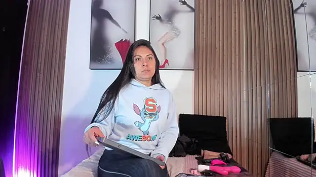 Ella Rousse online show from 01/07/26, 12:54