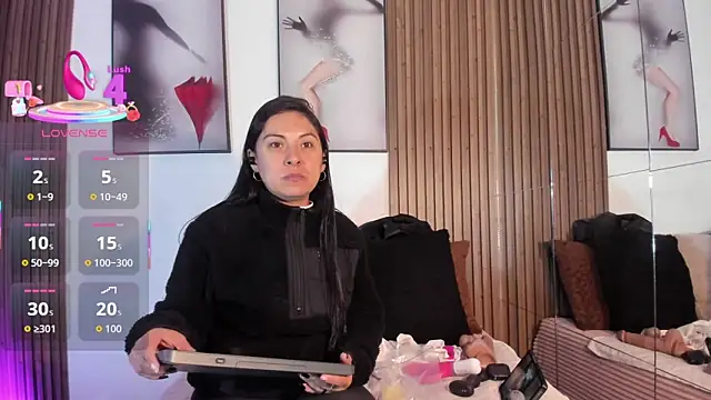 Ella Rousse online show from 12/03/25, 11:53