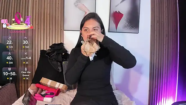 Ella Rousse online show from 12/02/25, 12:51