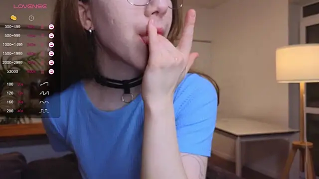 Snapshot of MoiraHilby chatting on 02/09/25, 04:07 MoiraHilby online show from 02/09/25, 04:07