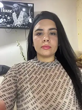 Snapshot of Leyna_Kenet chatting on 10/24/25, 02:49 Leyna Kenet online show from 10/24/25, 02:49