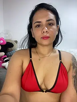 Snapshot of Leyna_Kenet chatting on 12/11/24, 07:42 Leyna Kenet online show from 12/11/24, 07:42