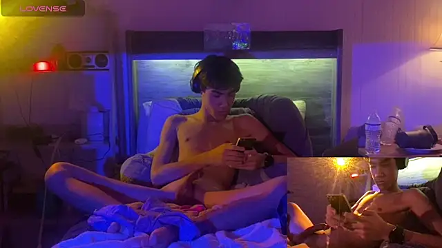 Snapshot of Linc0ln_dykes chatting on 12/17/24, 01:07 Linc0ln dykes online show from 12/17/24, 01:07