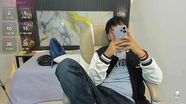 AndrewPherson online show from 09/18/25, 01:03