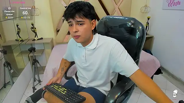 AndrewPherson online show from 09/11/25, 01:33