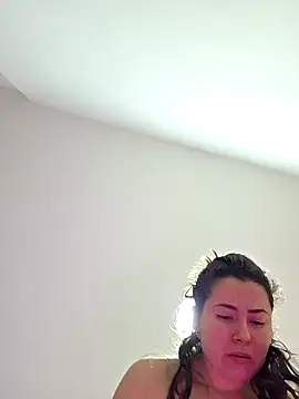 Snapshot of NeredaXxx chatting on 04/06/26, 01:01 NeredaXxx online show from 04/06/26, 01:01