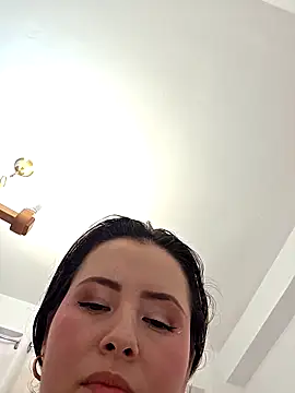 NeredaXxx online show from 11/29/25, 07:47