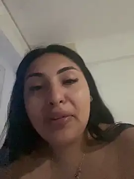 beatrix 001 online show from 12/22/25, 10:32