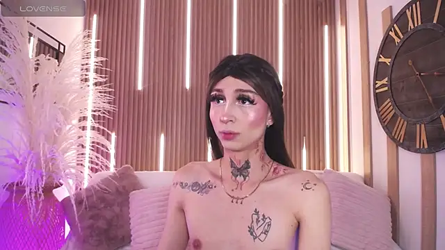 Aniie Doll online show from 12/14/25, 08:25