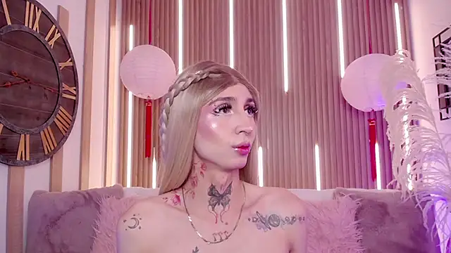 Aniie Doll online show from 01/13/26, 08:35