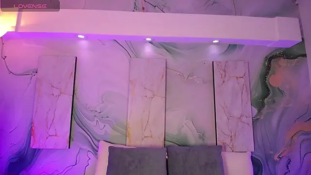 Aniie Doll online show from 04/01/26, 08:28