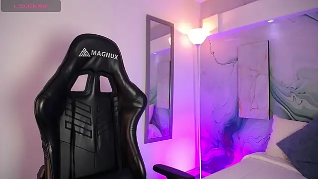 Aniie Doll online show from 04/09/26, 08:26