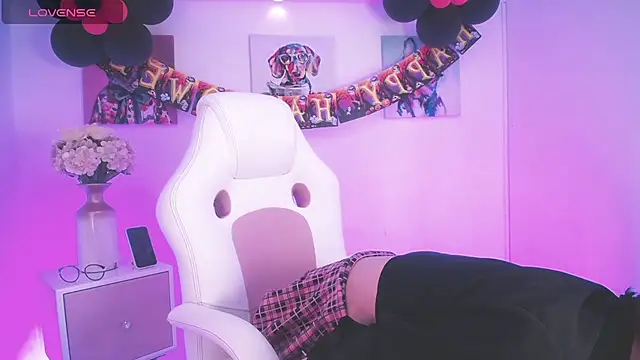 Aniie Doll online show from 10/13/25, 08:54