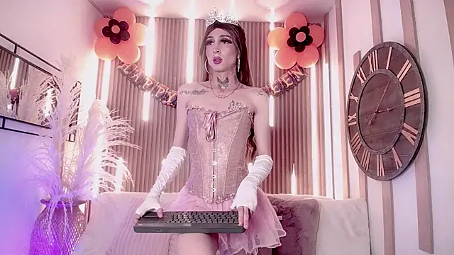 Aniie Doll online show from 10/11/25, 08:10