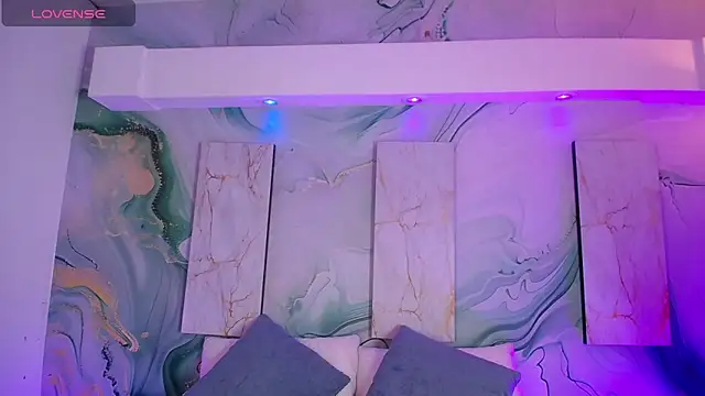 Aniie Doll online show from 04/11/26, 08:34