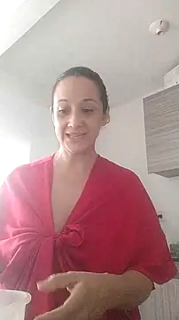 Snapshot of nicolle_milf1978 chatting on 10/02/25, 11:46 nicolle milf1978 online show from 10/02/25, 11:46