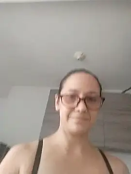 Snapshot of nicolle_milf1978 chatting on 09/09/25, 01:20 nicolle milf1978 online show from 09/09/25, 01:20