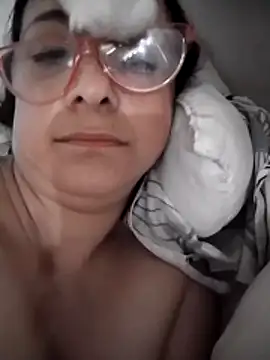 nicolle milf1978 online show from 04/18/26, 01:24