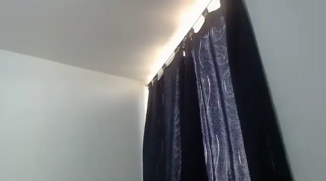 Snapshot of nicolle_milf1978 chatting on 03/08/25, 09:40 nicolle milf1978 online show from 03/08/25, 09:40