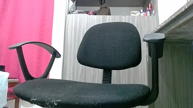 nicolle milf1978 online show from 02/10/26, 12:09