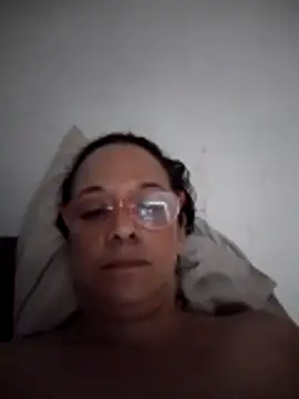 nicolle milf1978 online show from 05/21/26, 12:24