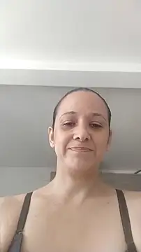Snapshot of nicolle_milf1978 chatting on 09/26/25, 12:56 nicolle milf1978 online show from 09/26/25, 12:56