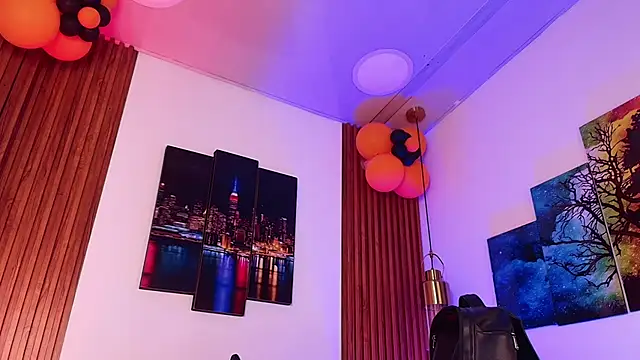 Noah Xitruxx online show from 11/06/25, 03:21