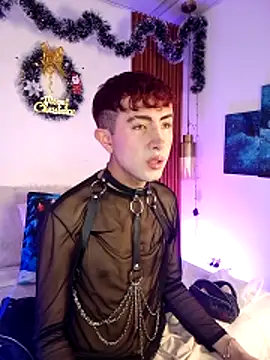 Noah Xitruxx online show from 12/18/25, 01:48