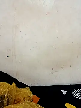 xpihu online show from 10/27/25, 05:36