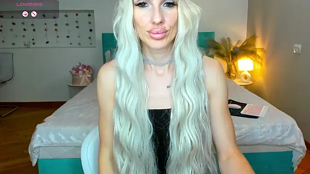 Lana kitty   online show from 09/20/25, 09:53