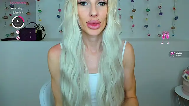 Lana kitty   online show from 09/22/25, 10:16