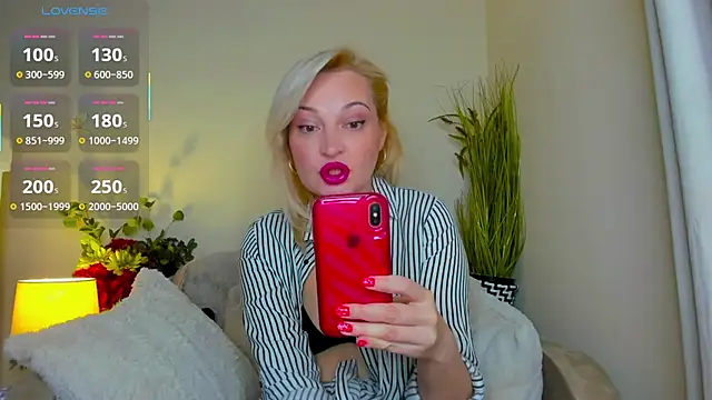Milena candyy online show from 04/28/26, 06:56