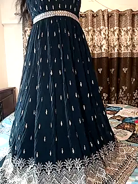 Snapshot of Cute-Bhavya chatting on 09/18/25, 05:54 Cute-Bhavya online show from 09/18/25, 05:54
