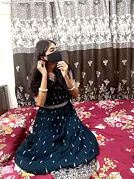 Snapshot of Cute-Bhavya chatting on 03/03/25, 04:21 Cute-Bhavya online show from 03/03/25, 04:21