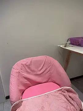 Selenaaaaa- online show from 03/07/26, 05:36